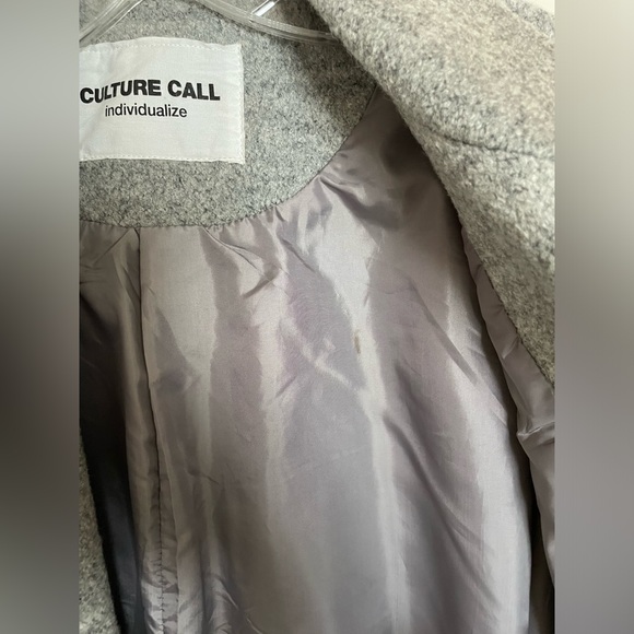 Grey coat - Picture 5 of 5